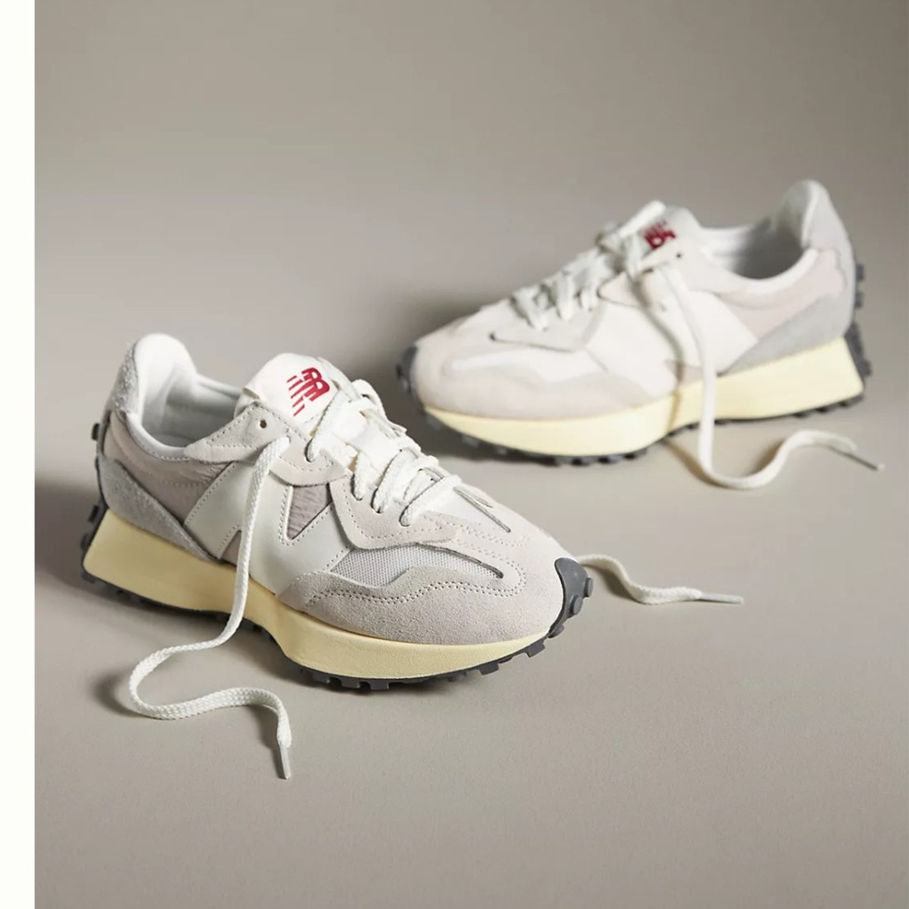 Women’s New Balance 327